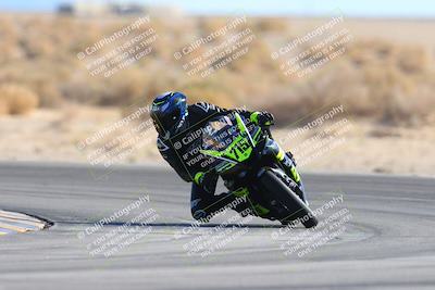 media/Jan-10-2025-CVMA Friday Practice (Fri) [[489e0da257]]/Group 4 and Trackday/Session 4 (Turn 16)/